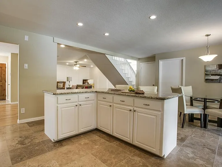 2352 Wildoak Dr — Photo 10