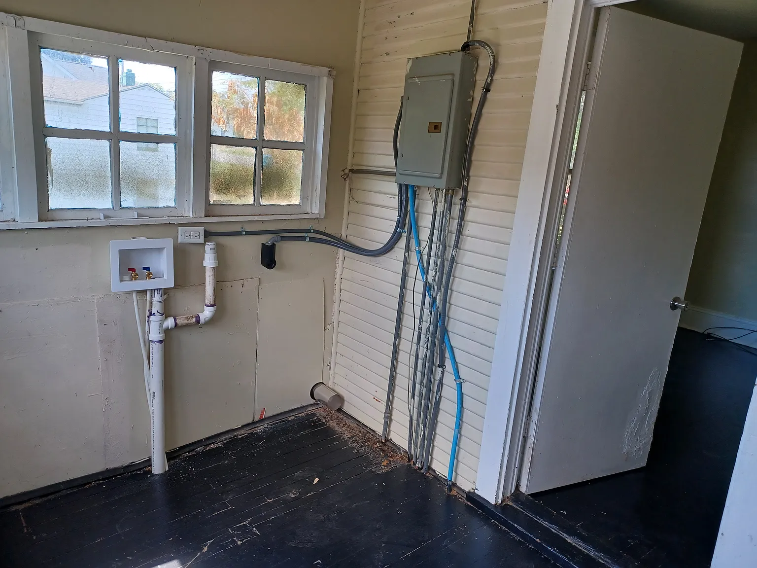3 bed, 912 sqft, $1,400 — Photo 4