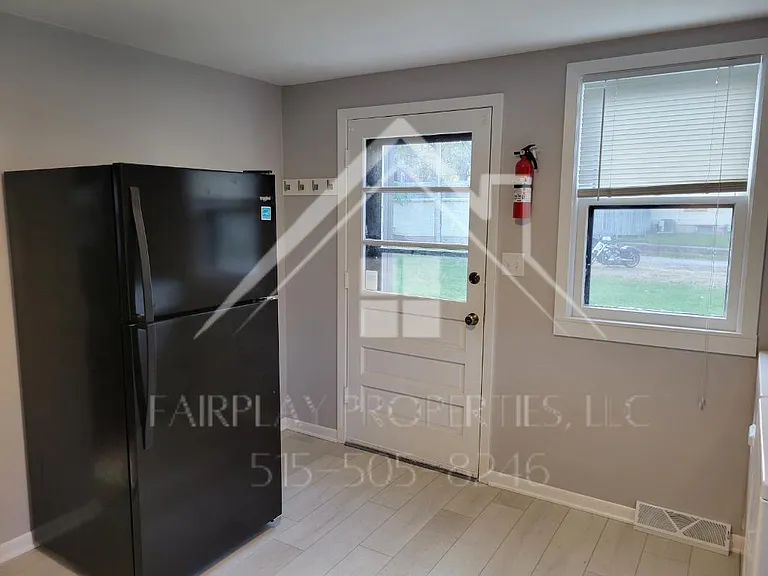 1820 Arlington Ave #2 — Photo 6