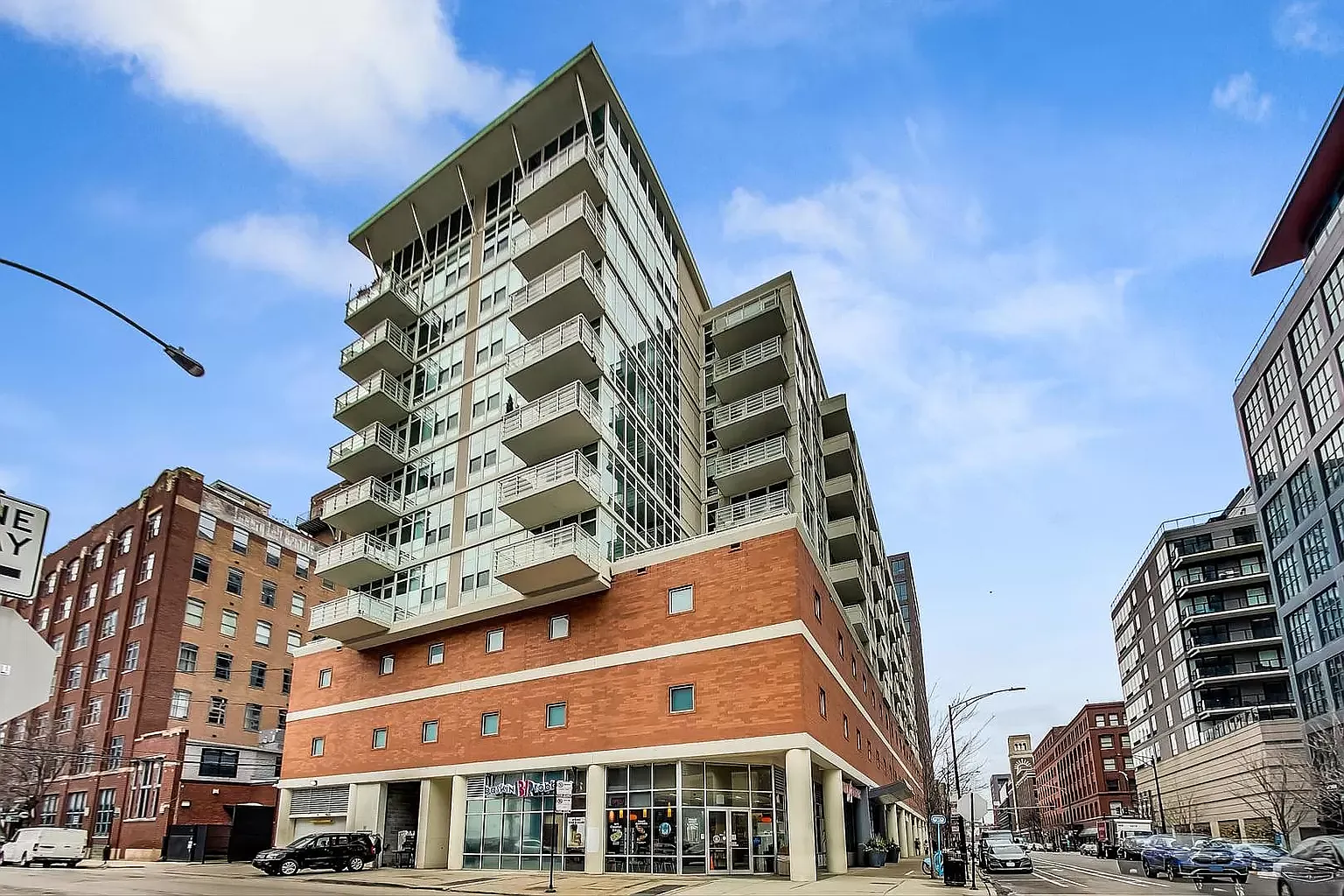 1 bed, 822 sqft, $3,050 — Photo 1