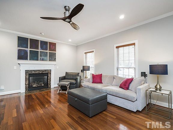 2nd image of 211 N Elam Ave