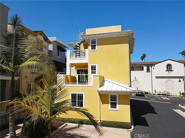 393 Wadsworth Ave, Pismo Beach, CA 93449