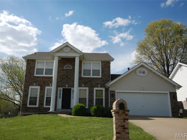 1 Royalltrail Ct, O'Fallon, MO 63368