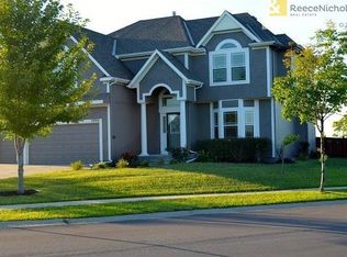 24904 W 91st Pl, Lenexa, KS 66227