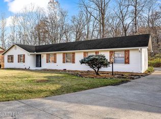 8705 Mountain Brook Dr, Louisville, KY