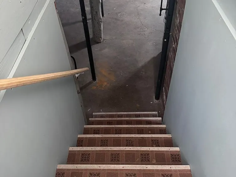 60 W Cotton St — Photo 19