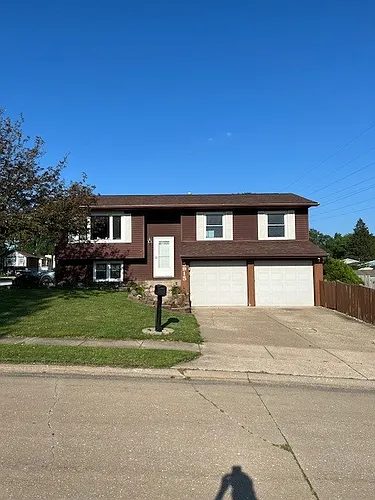 5915 N Linwood Ave Photo 1
