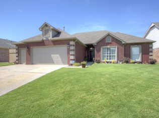 1704 N 13th St, Broken Arrow, OK 74012