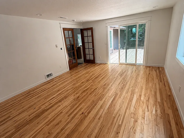 Bonus Room / Home Office / Play Room