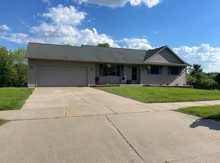 2210 Joseph Cir, Reedsburg, WI 53959