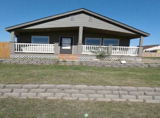5609 Lukenbill Ave, Williston, ND 58801
