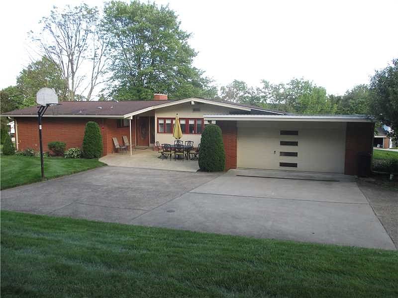 1st image of 347 Lejeune Dr
