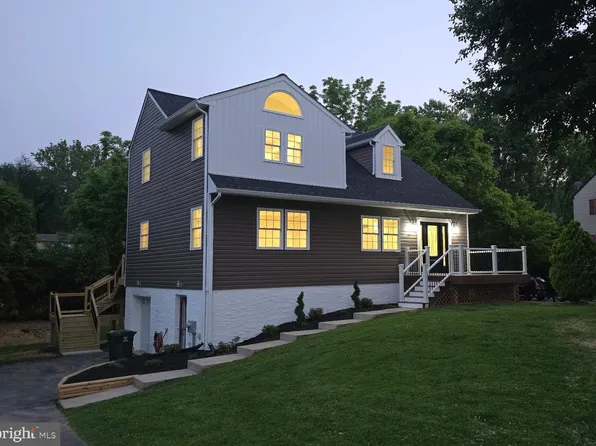 110 Larson Dr, Downingtown, PA 19335