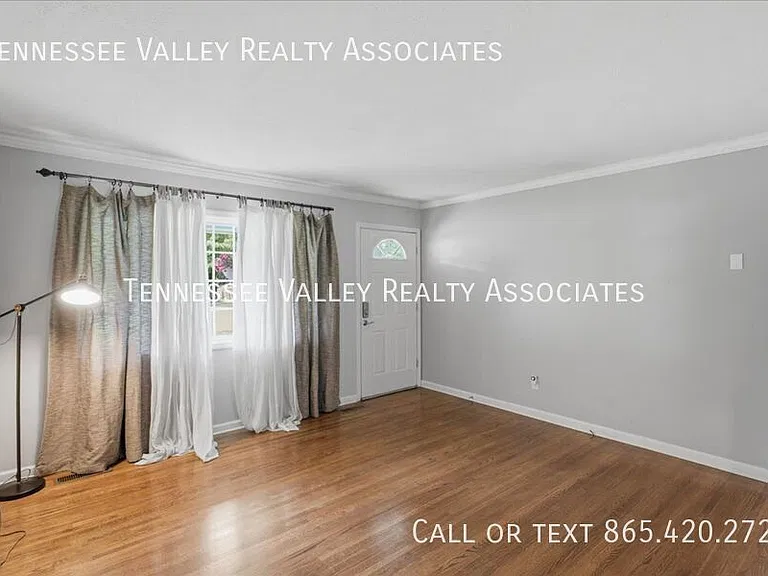 729 Waco Rd — Photo 4