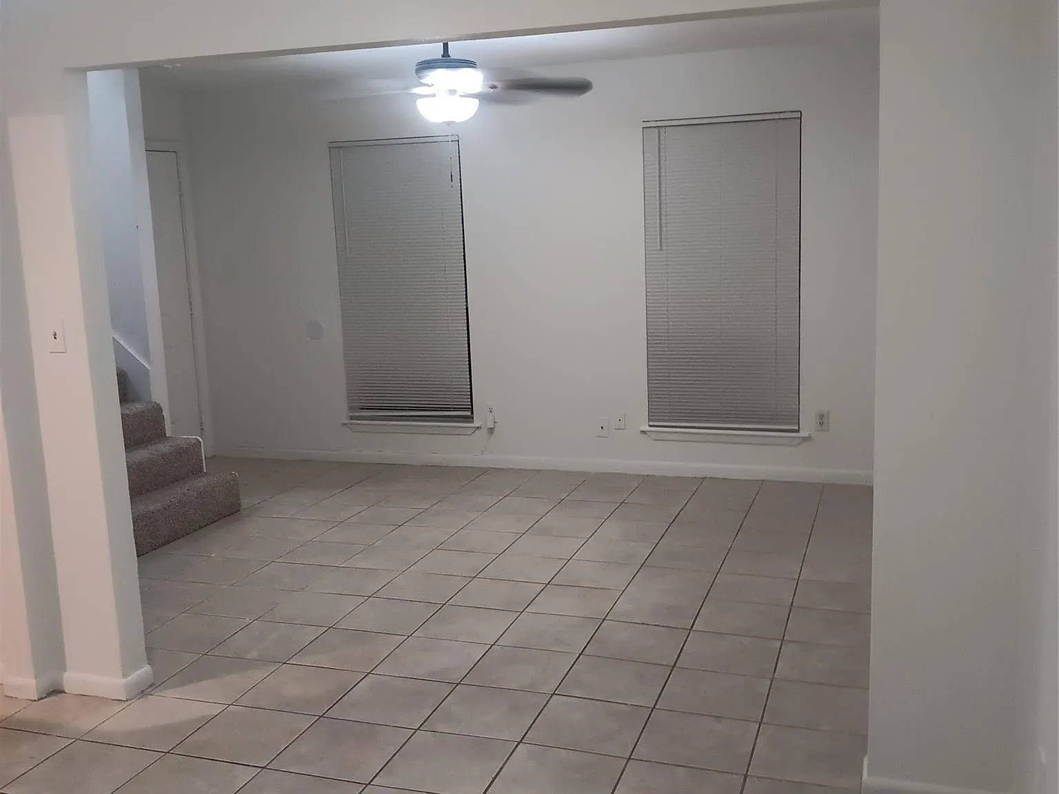 2 bed, 1.0 bath, 4144 sqft, $1,100 — Photo 3