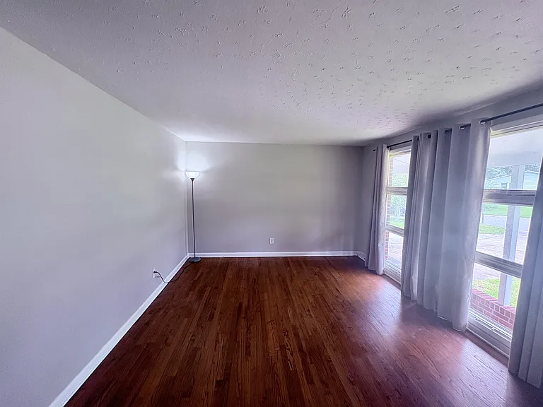 406 Forest Grove Ave — Photo 19