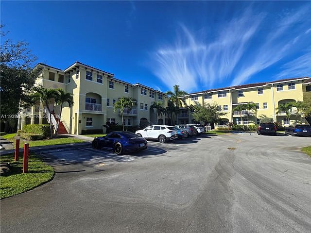1st image of 205-260 NW 109th Ave #205