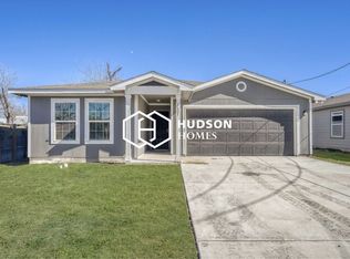 1605 Hays St, Seguin, TX 78155