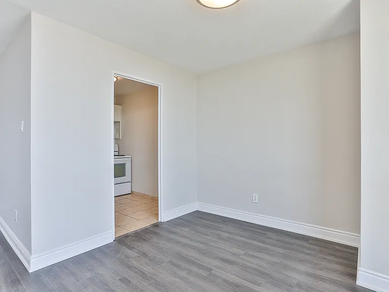 500 Duplex Ave #1606 — Photo 6