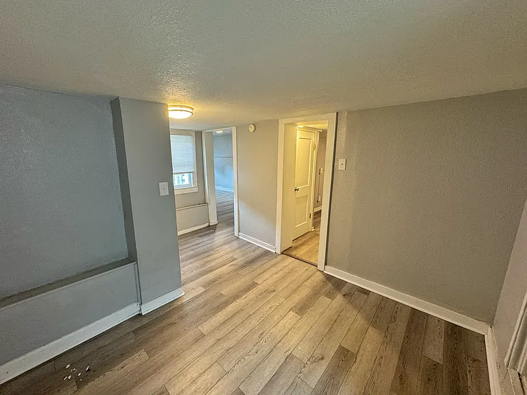 108 S College Ave #C — Photo 6