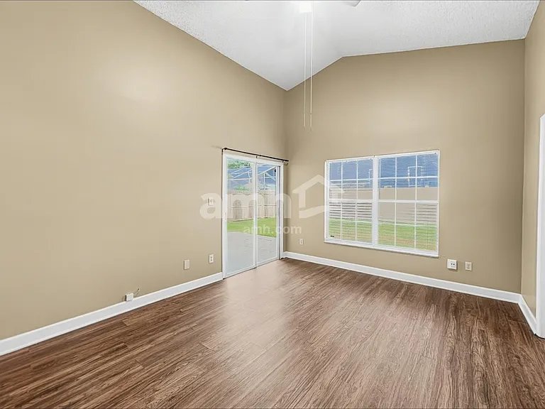 1428 Abberton Dr — Photo 10