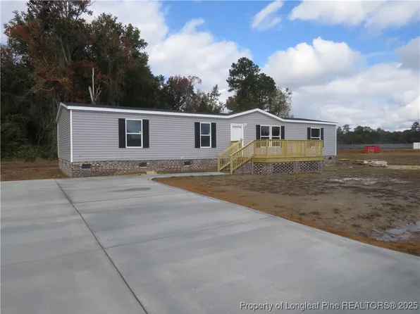 75 Morris Ln, Lumberton, NC 28358