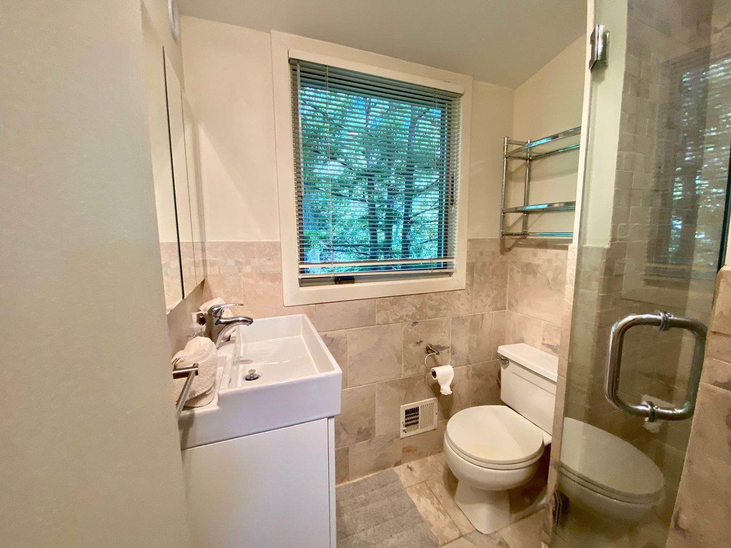  Bathroom Upper Level