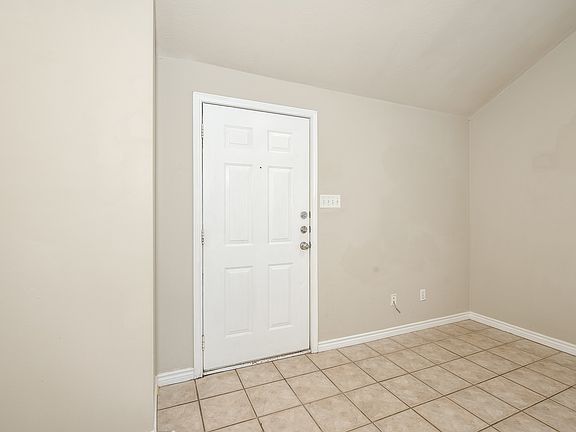5th image of 1429 Western Oaks Ct #B