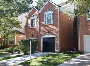 1925 Duffield Ln, Alexandria, VA 22307