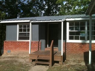 402 Helen St, Huntsville, TX 77340