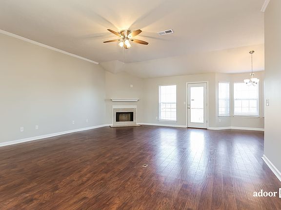 4th image of 238 Lake Forest Dr