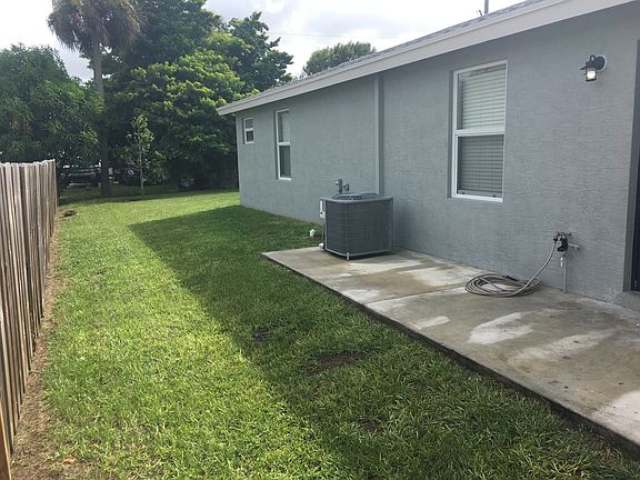 3rd image of 2934 Hiawatha Ave