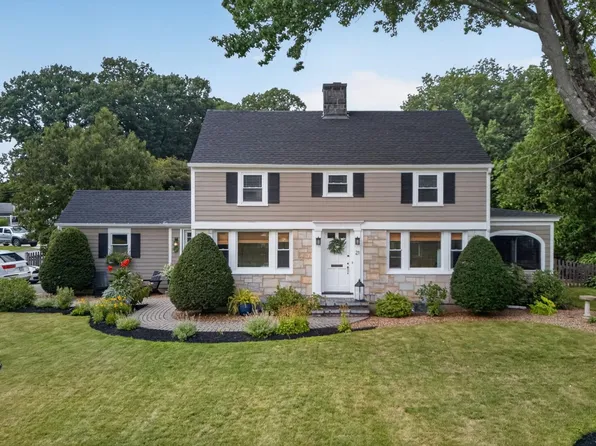 21 Ashland Street, Nashua, NH 03064