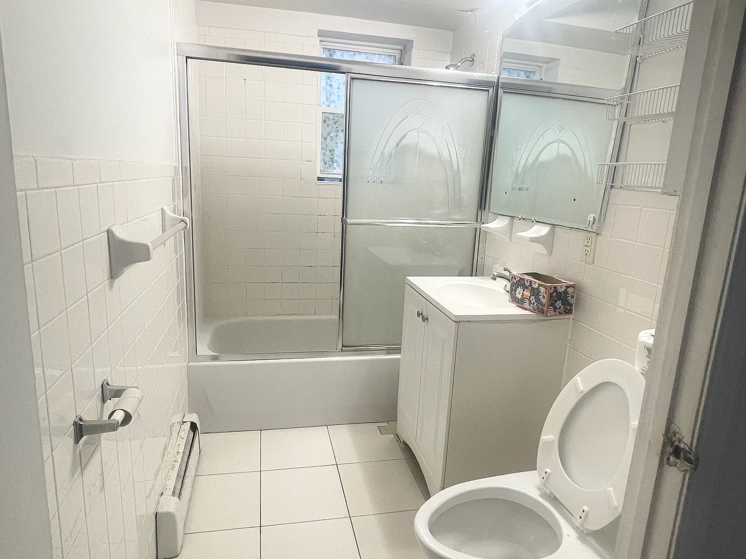 2 bed, $2,400 — Photo 3