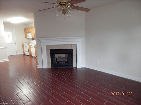 2nd image of 215 Wilkesboro St #102