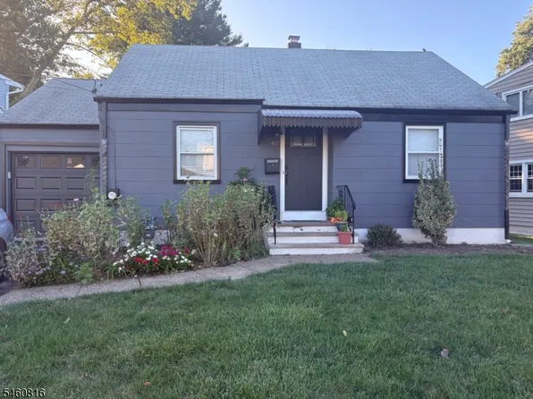 40 Surrey Ln, Clifton, NJ 07012