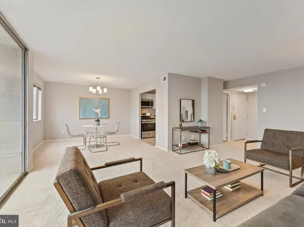 1836 Metzerott Rd APT 804, Hyattsville, MD 20783