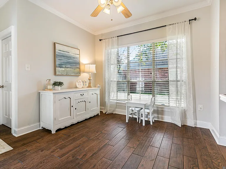 18068 Wilkes Dr — Photo 2
