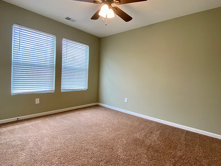 250 Bermuda Lakes Dr — Photo 9