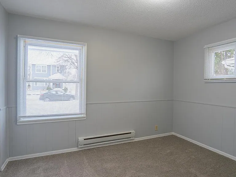 5048 Girard Ave N — Photo 10
