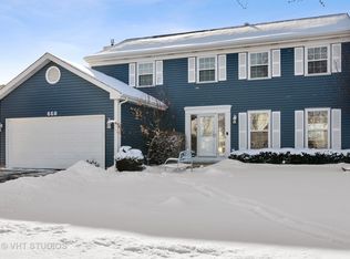 660 Waterford Dr, Lake Zurich, IL