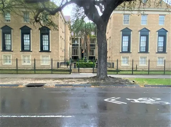 3300 Saint Charles Ave, New Orleans, LA