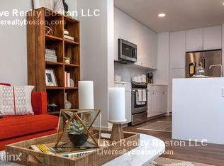 1338 Boylston St, Boston, MA 02215