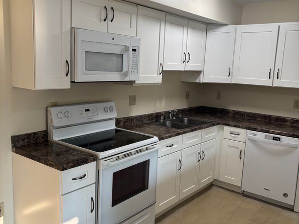 1505 Whitehall Blvd # 11647800, Kent, OH 44240 – 5-bedroom rental in Kent