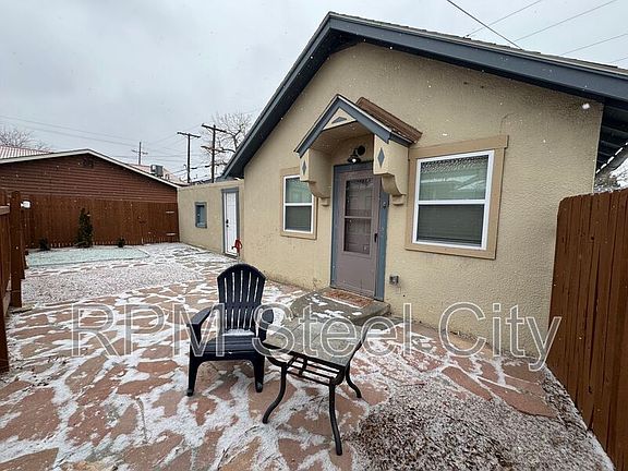 2nd image of 512 1/2 W 10th St