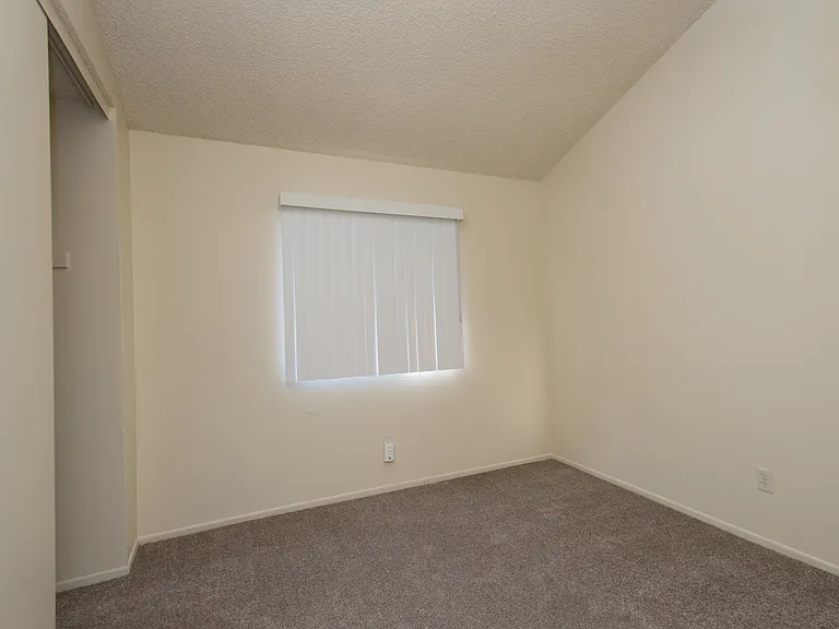 14108 Clarkdale Ave — Photo 11
