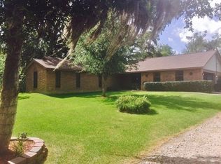 212 Buffalo Trl, Lake Jackson, TX 77566