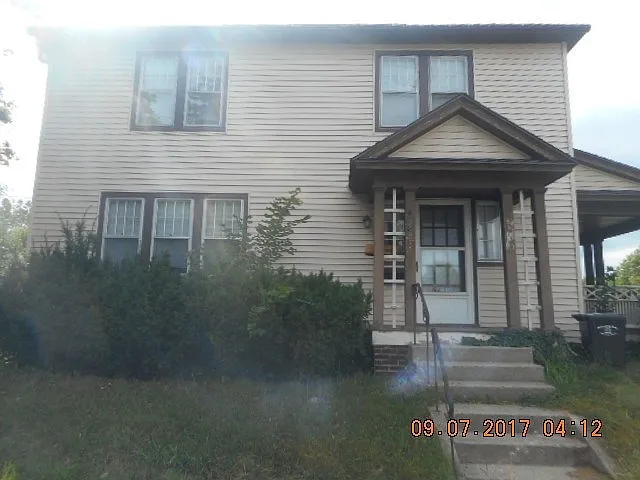 418 E Ewing Ave photo 1