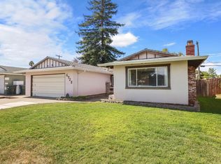 6928 Forman Way, Sacramento, CA 95828