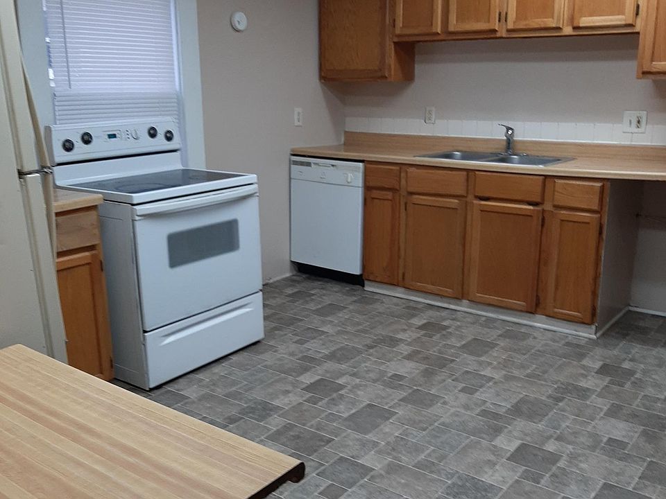 Kitchen viewed from doorway of living room